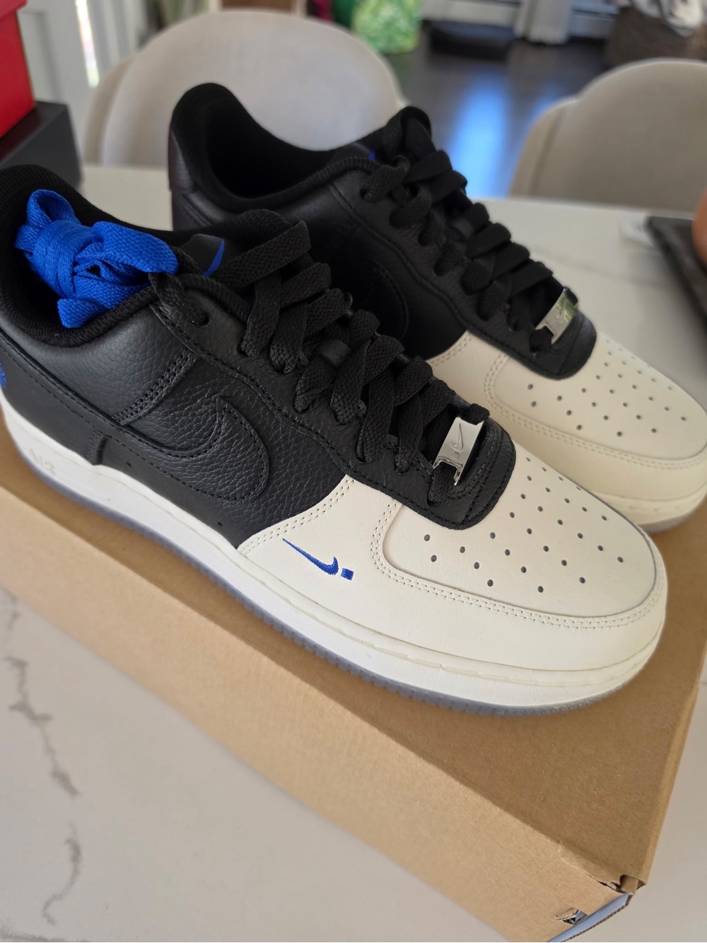 Nike Men’s Black, White and Blue Airforce 1 Low-Top Sneakers